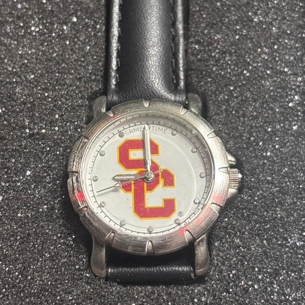 USC Trojans Women's Wristwatch Black Leather Band Silver Tone Case